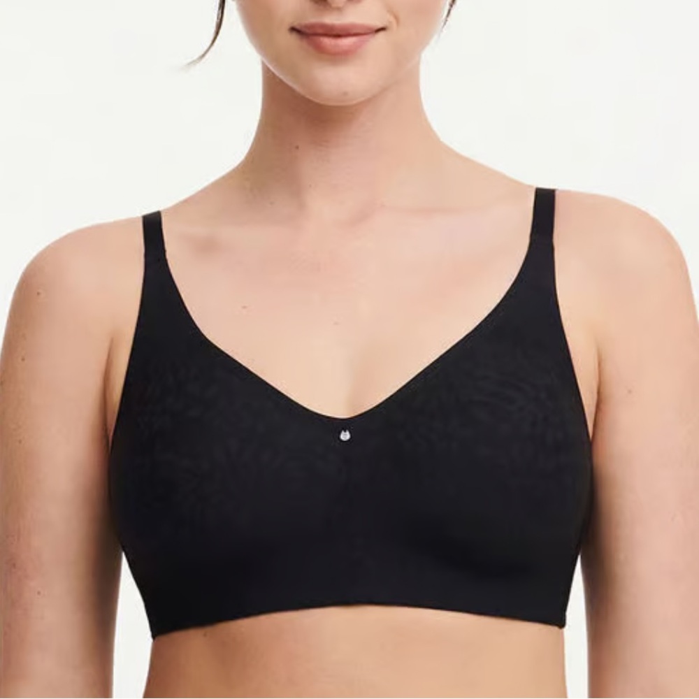 Chantelle Comfort Chic Back Smoothing Full Support Wireless Bra - Black 40D